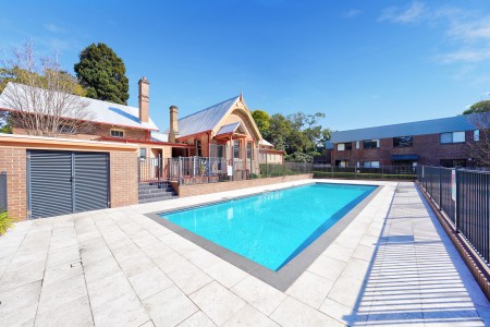 Spacious 4-Bedroom Apartment with Resort-Style Facilities!