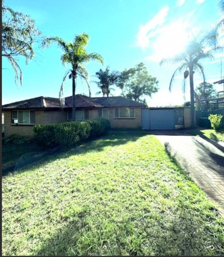 Comfortable Family Living in a Convenient Leumeah Location