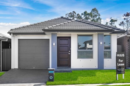 Architecturally Designed Family Home in Prime Location