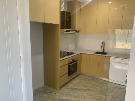 Stylish Near-New Granny Flat