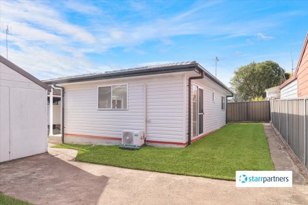 BRAND NEW GRANNY FLAT