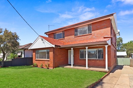 Exceptional Family Living in Prime Blacktown Location : Where Comfort Meets Convenience