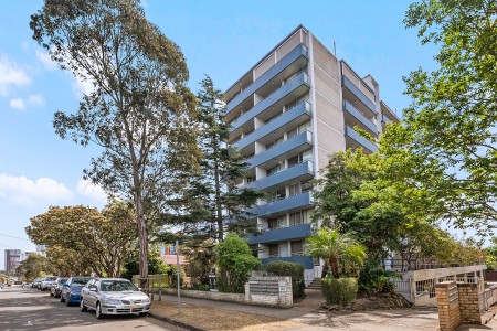 Spacious, Sun-Filled 2-Bedroom Apartment