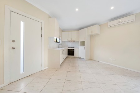 Charming two-bedroom granny flat (Water Usage Included)