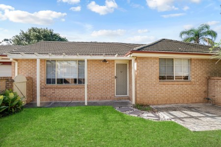 Immaculately Presented Villa in Prime Quakers Hill Location !