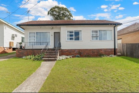 Large Family Home!!