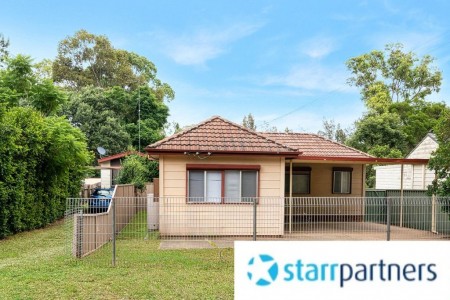 Spacious Family Living - Walk to Schofields Station, Shops & Schools