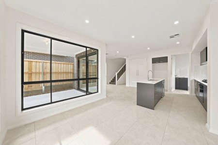 BRAND NEW HOME !!