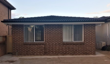 Young  2 Bedroom Granny, Close to Station !