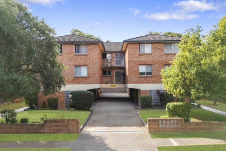 HIGH-QUALITY FULL BRICK APARTMENT - OPEN TO VIEW SAT 06/06/2026 @ 12-12.30PM