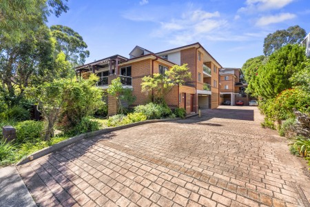 GREAT LOCATION, WALK EVERYWHERE