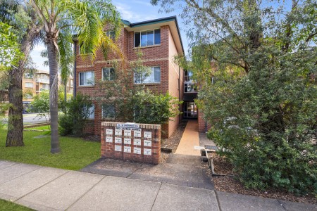 REFRESHED GROUND FLOOR UNIT