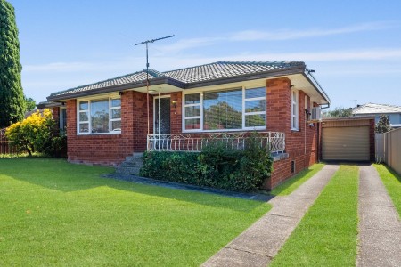 CLEAN HOME, QUIET CUL-DE-SAC, HUGE POTENTIAL