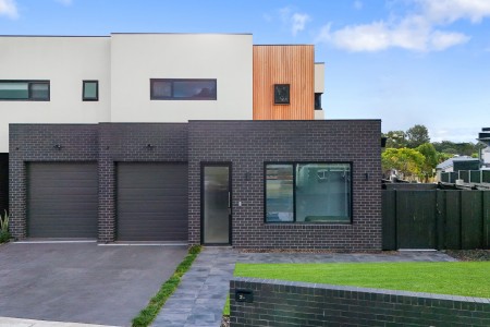 DESIGNER DUPLEX HOME - OPEN TO VIEW SAT 13/06/2026 @ 1-1.30PM