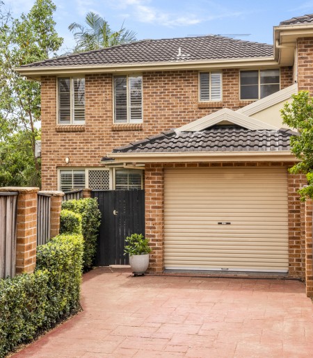 MODERNISED 3-BEDROOM TOWNHOUSE