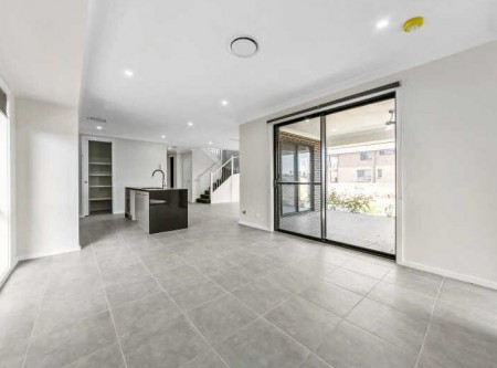 Beautiful 5 Bedroom Home!