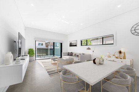 Ultra-Modern Air-Conditioned Five-Bedroom Duplex with Single Garage!
