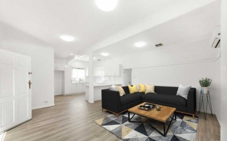 Beautiful Home ! Great Location