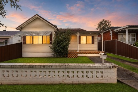 CHARMING HOME ON 480SQM