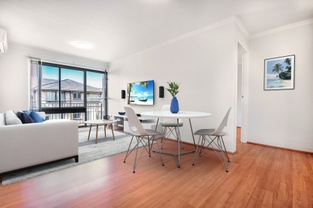 Laminate Timber Floors and Split A/C!