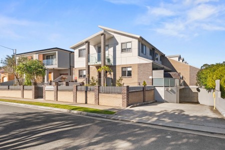 TOWNHOUSE WITH STYLE