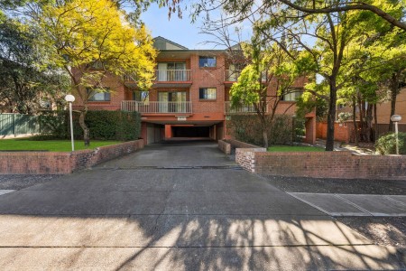 CONVENIENT GROUND FLOOR APARTMENT - OPEN TO VIEW SAT 05/09/2026 @ 12-12.30PM