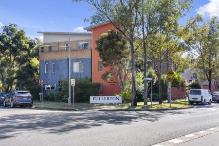 GENEROUS GROUND FLOOR APARTMENT