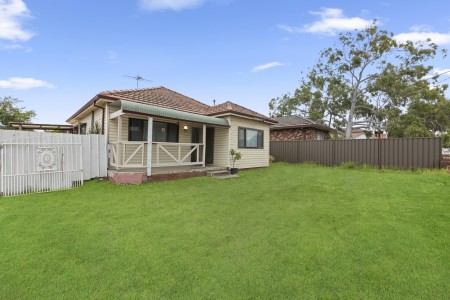 3-bedroom home with air conditioning