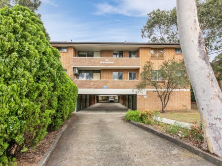 Freshly Renovated 2 Bedder Ready For You!