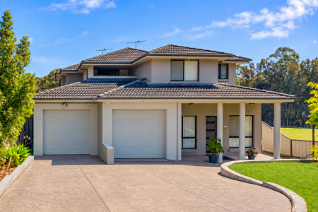 4 BED DUPLEX, GREAT LOCATION