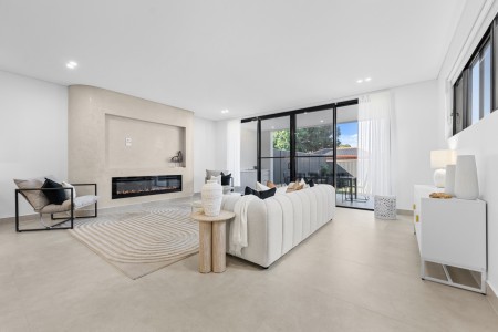 Brand New Air-Conditioned Five-Bedroom Duplex!