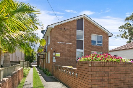 Well Presented First-Floor Two-Bedroom Unit!