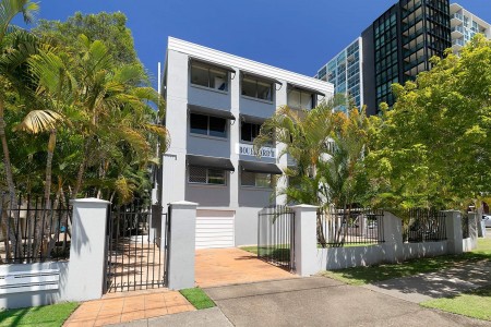 10/45 THORN STREET, Kangaroo Point, QLD 4169
