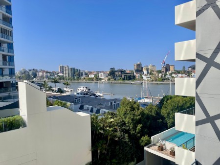 411/44 FERRY STREET, Kangaroo Point, QLD 4169