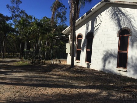 108 Rotary Park Road, Alberton, QLD 4207