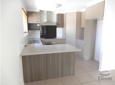 4 Ribwort Court, Shailer Park, QLD 4128