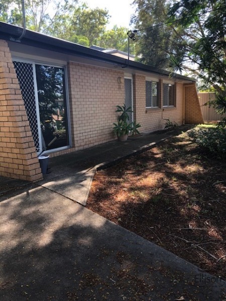 13 Bushmills Court, Hillcrest, QLD 4118