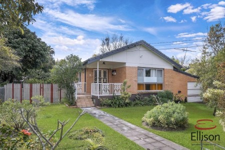 8 FADDEN STREET, Acacia Ridge, QLD 4110
