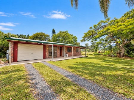 325 Hotham Creek Road, Willow Vale, QLD 4209