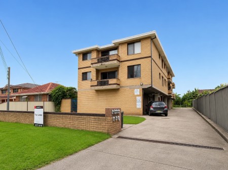4/12a Gilbert Street, Cabramatta, NSW 2166