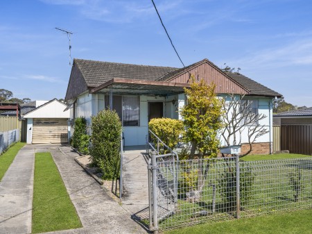 14 Heinze Ave, Mount Pritchard, NSW 2170