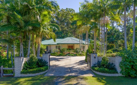 4 Kookaburra Court, Woombah, NSW 2469