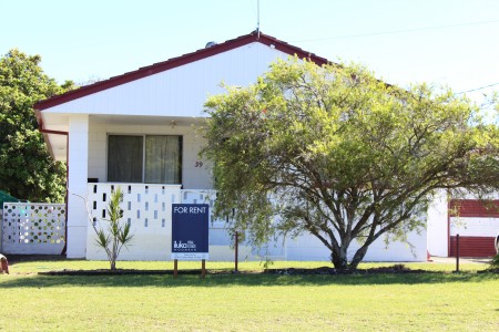 39 Micalo Stree , Iluka, NSW 2466