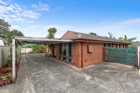 PRIVATE REAR SET BLOCK - OPEN TO VIEW SAT 23/11/2024 @ 4-4.30PM