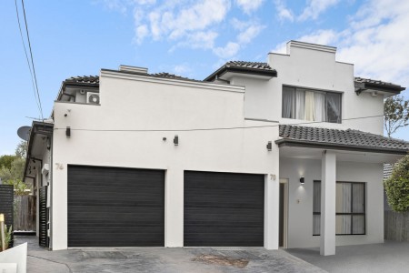 DELIGHTFUL DOUBLE-BRICK DUPLEX