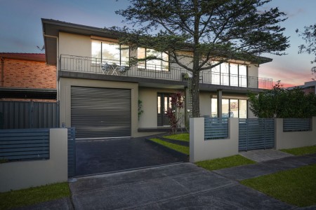 CORNER POSITION, CONTEMPORARY STYLING