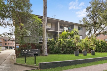 UNIQUE GROUND FLOOR APARTMENT