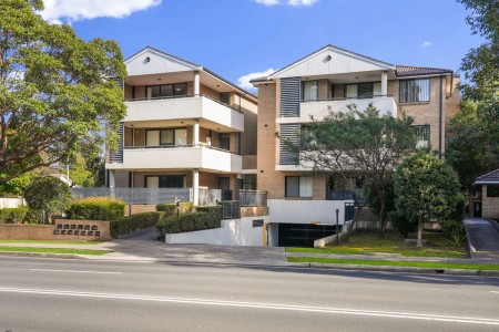 SUNNY, BRIGHT WITH A BIG BALCONY - OPEN TO VIEW SAT 16/08/2025 @ 11-11.30AM