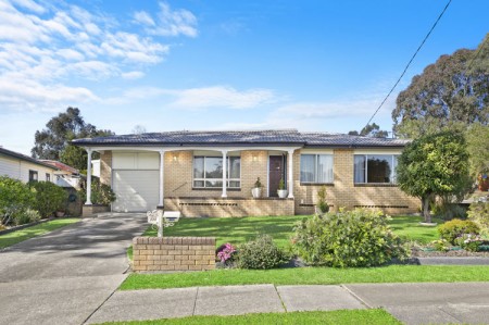 SUPERB CORNER HOME PLUS GRANNY FLAT