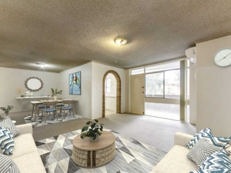 2 bedroom unit with air conditioning